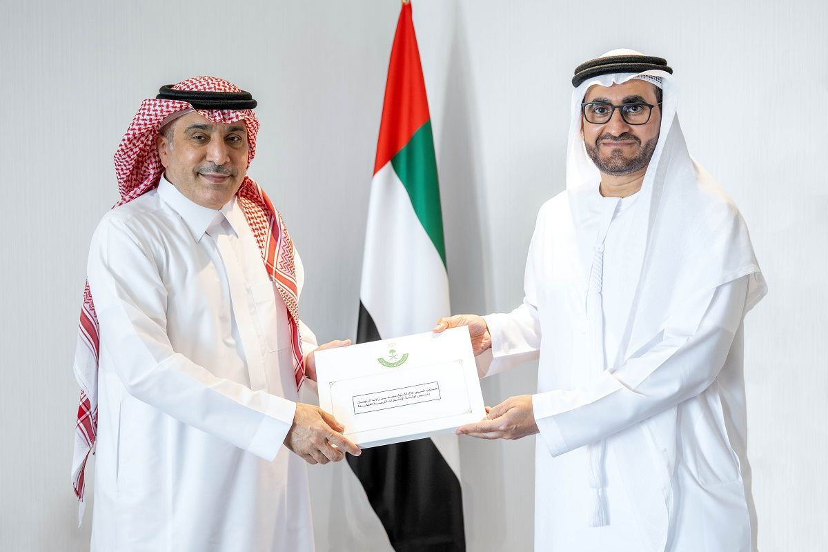 الامارات | رئيس الدولة يتلقى دعوة من خادم الحرمين لحضور القمة الخليجية - الأميركية في الرياض