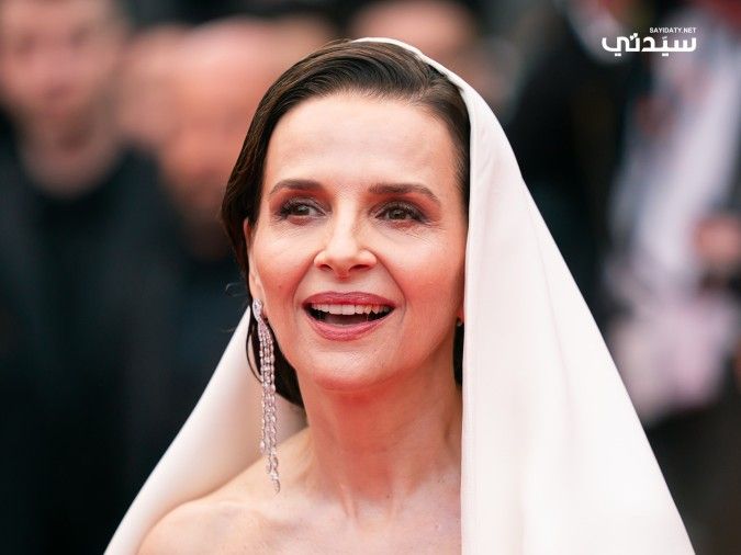 مهرجان كان السينمائي 2025 في حفل الافتتاح يحتضن صيحات مكياج آسرة اعتمدتها النجمات