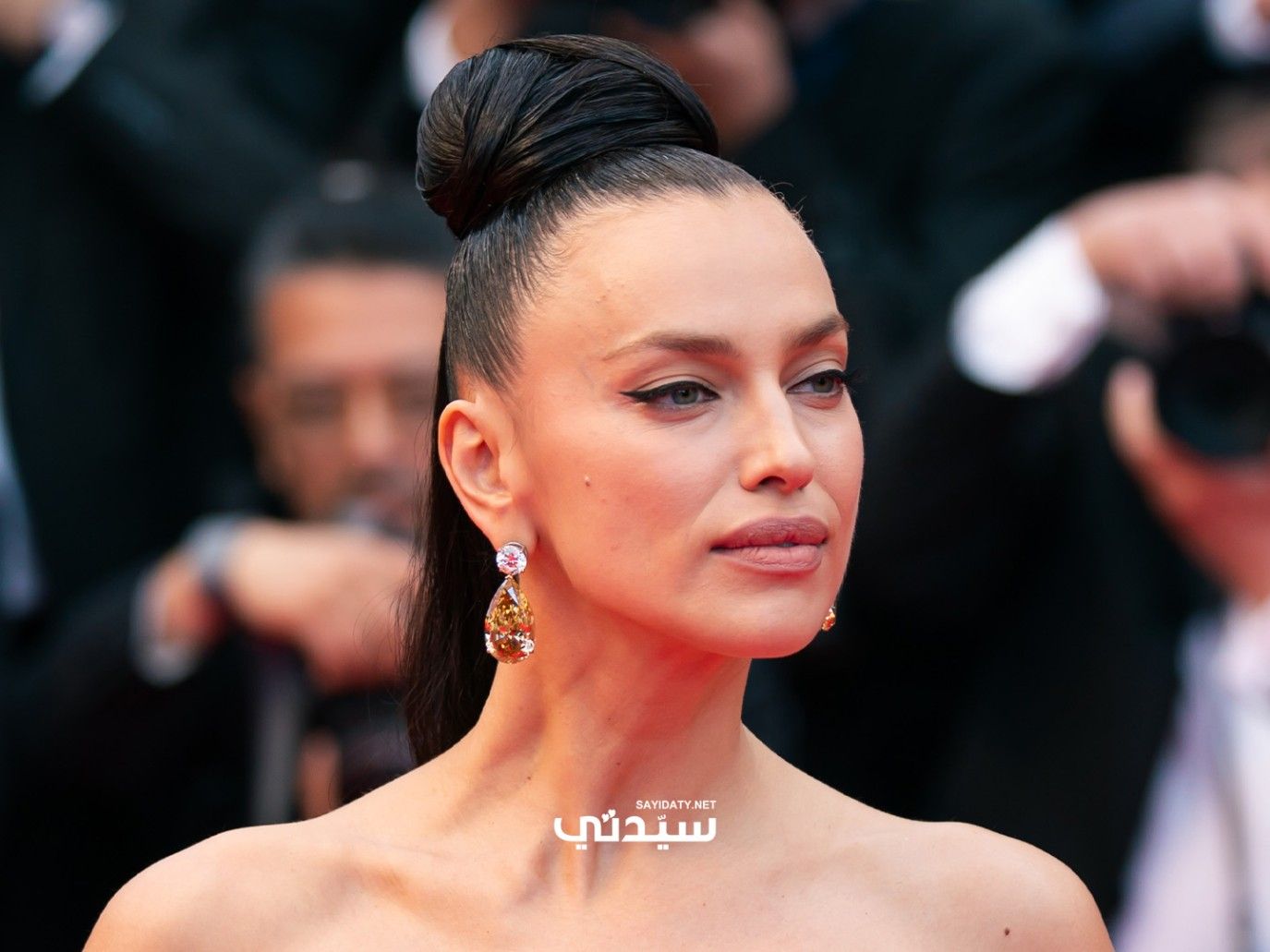 مهرجان كان السينمائي 2025 في حفل الافتتاح يحتضن صيحات مكياج آسرة اعتمدتها النجمات