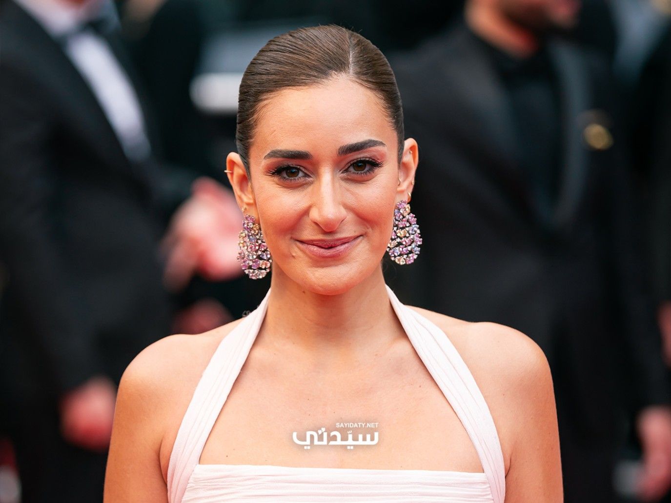 مهرجان كان السينمائي 2025.. النجمات العربيات يتألقن بصيحات جمالية راقية