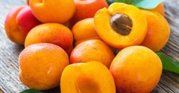 فاكهة صيفية صغيرة الحجم تقاوم الالتهابات وتفيد البشرة.. الحقها قبل ما تختفي