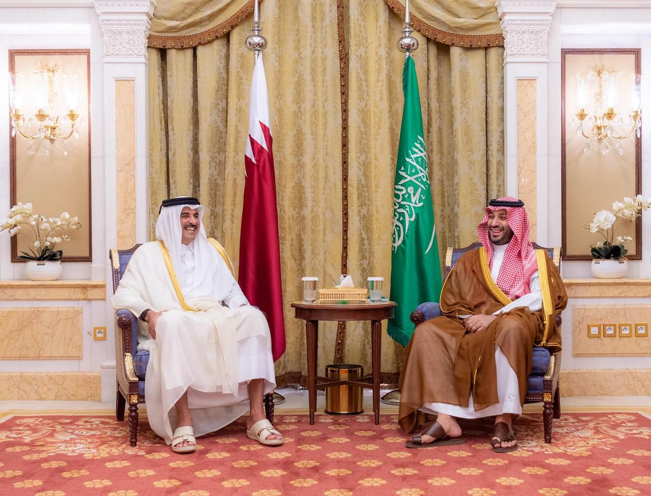 ولي العهد‬⁩ يلتقي أمير دولة قطر.. فيديو