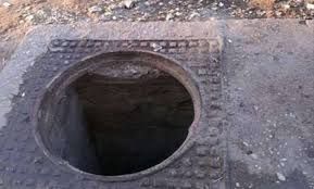 وفاة طفل إثر سقوطه في حفرة صرف صحي بمخيم الجفينة بمأرب