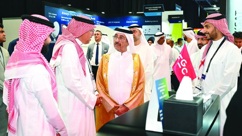 الامارات | حشر بن مكتوم يفتتح «كابسات» و«إنتيغريت ميدل إيست» و«سات إكسبو ميدل إيست»