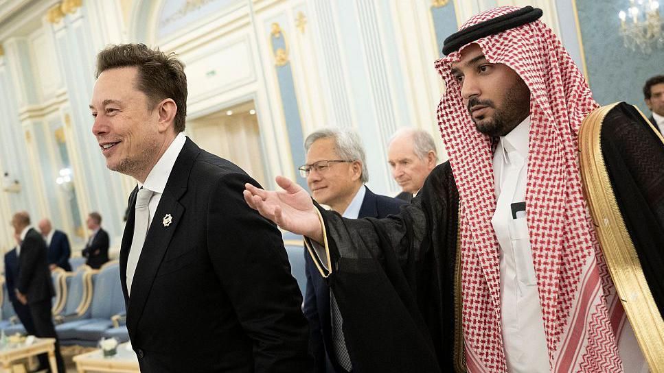 وداعا لقيود بايدن، ترامب يفتح أبواب الذكاء الاصطناعي أمام الخليج