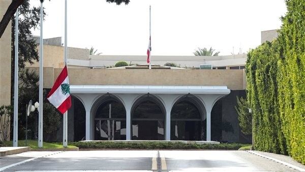 بدء جلسة مجلس الوزراء في قصر بعبدا وعون طلب الوقوف دقيقة صمت حدادًا على وفاة عدنان القصار