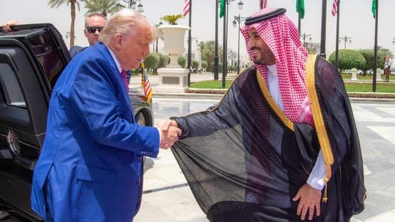 الخليج اليوم .. ترامب: لا أحد يستطيع كسر العلاقة القوية بين أميركا والسعودية