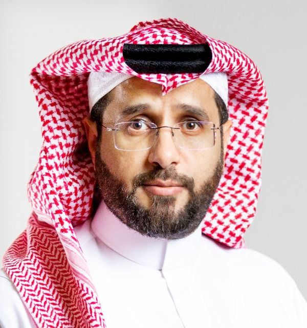 السعودية | المهندس سعيد القرني يحصل على شهادة من معهد إنسياد العالمي في الاستراتيجية بعصر الذكاء الاصطناعي