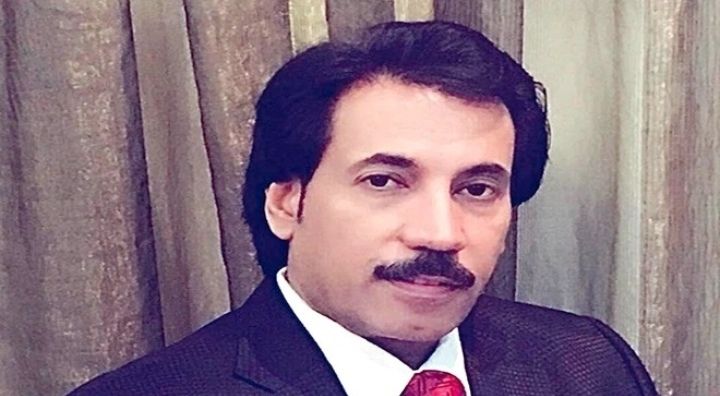 البيض يكشف عن تحركات خليجية–أمريكية لحسم ملف اليمن ورسم مشهد سياسي جديد