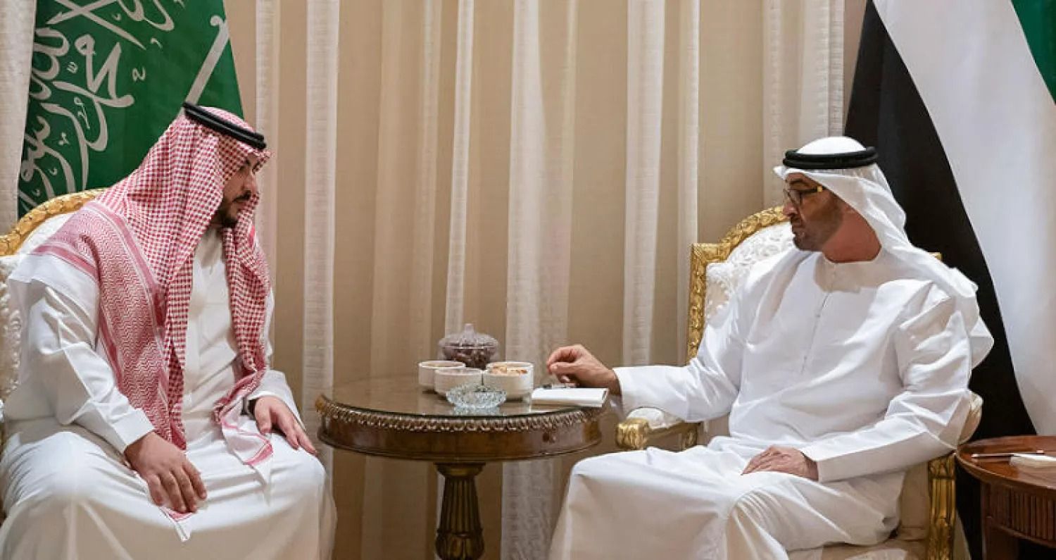 وزير الدفاع يلتقي رئيس الإمارات