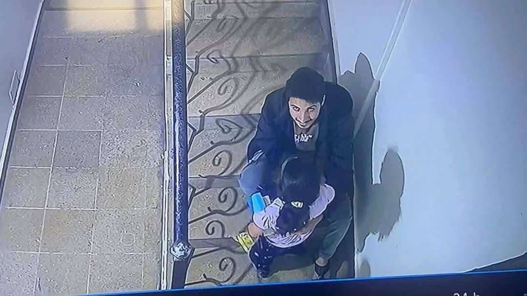 تفاصيل جديدة وغير متوقعة بشان القبض على الشاب الذي تحرش بطفلة بصنعاء