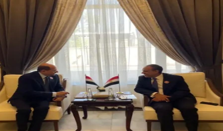 مصر تفاجئ الجميع وتعلن عن موقف جديد بخصوص الشرعية اليمنية