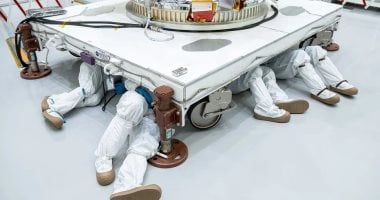 تكنولوجيا: شاهد.. 8 أقدام تحت مركبة فضاء في صورة جديدة لناسا