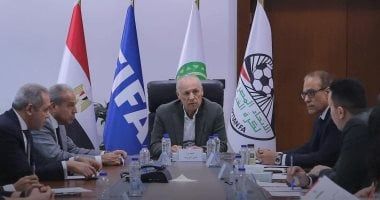 اتحاد الكرة يشترط سداد 10 ألاف جنيه رسوم الحصول على تراخيص الأندية