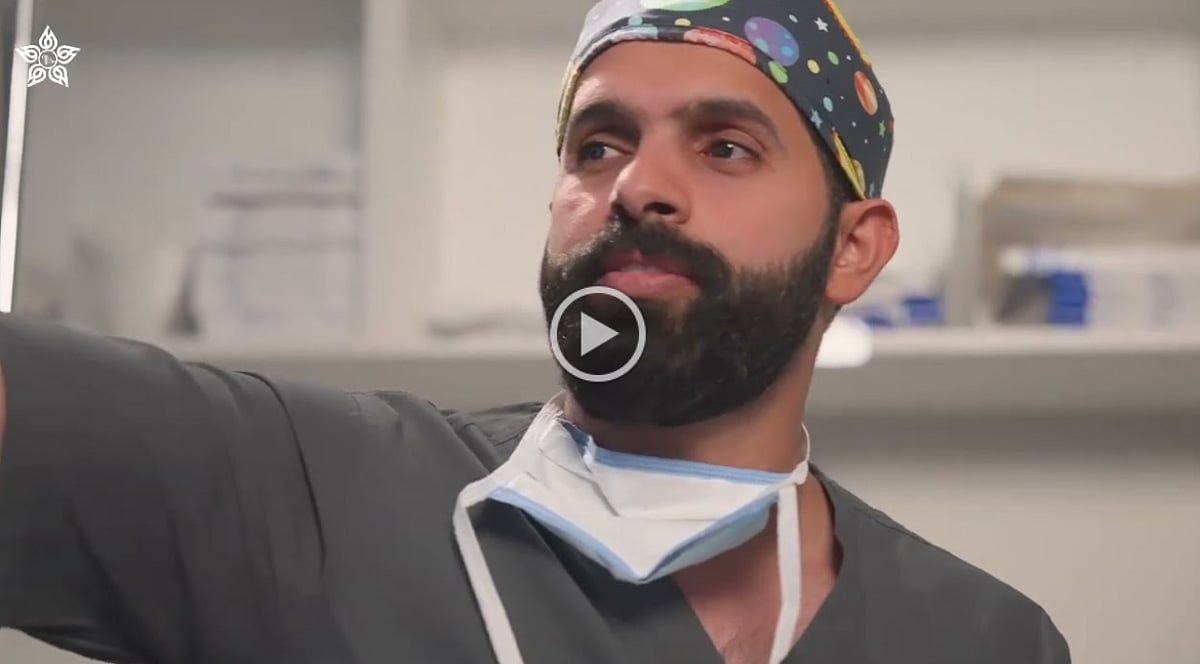 إجراء استمر 11 ساعة متواصلة.. فريق طبي يُنقذ فتاة من مرض نادر بالمدينة المنورة