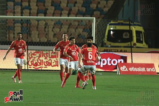 75 دقيقة.. الأهلى يبحث عن هدف التقدم أمام البنك الأهلى.. والنتيجة 1 / 1.. صور