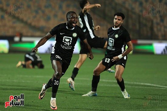 الأهلى يهزم البنك الأهلى بقاضية وسام أبو على ويقترب من حسم لقب الدورى.. صور