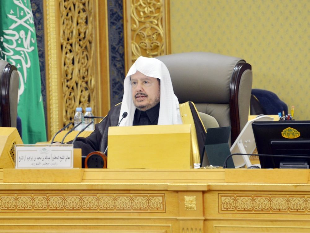 تعاون برلماني.. رئيس مجلس الشورى يبدأ زيارة رسمية إلى مصر