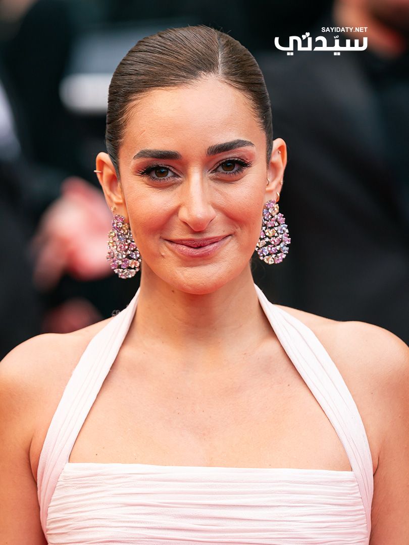 تسريحات شعر مرفوعة على طريقة نجمات مهرجان كان السينمائي 2025