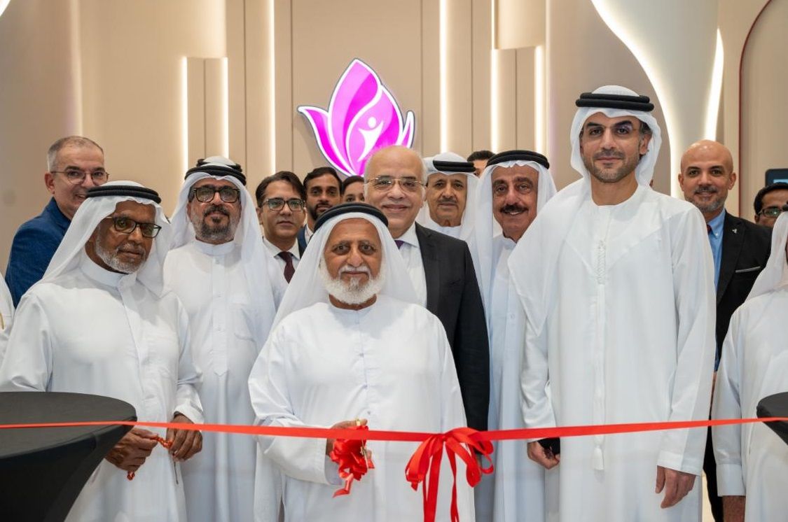 الامارات | كبار المواطنين بدبي يفتتحون مركز "تداوي" الطبي بالبرشاء