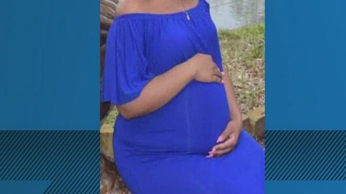 الامارات | شابة ماتت دماغياً ولا تزال «حية اصطناعياً» لأنها حامل.. جدل في أميركا