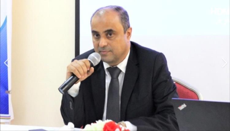 رئيس الحكومة الجديد يفاجئ الجميع ويضع شرطًا لعودته إلى عدن..."شاهد"