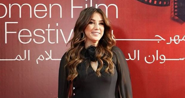 كندة علوش تكرَّم في مهرجان أسوان: “سعادتي لا توصف”
