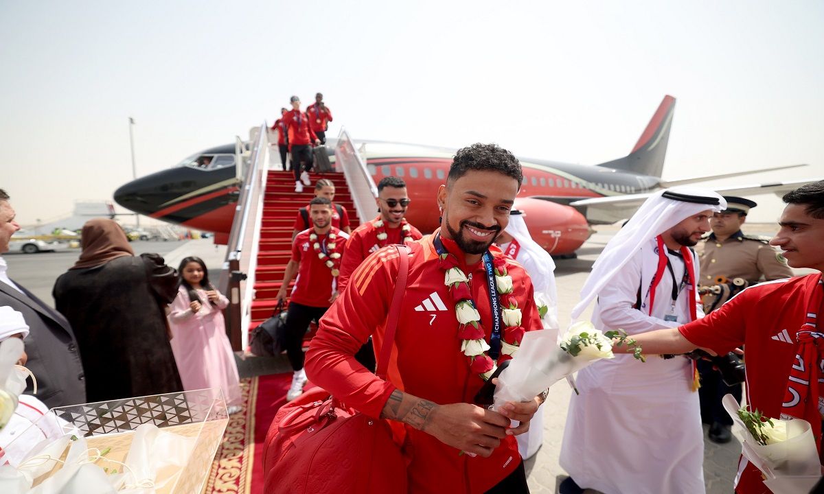 الامارات | حاكم الشارقة يستقبل «بطل آسيا» غداً