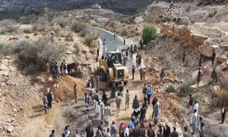 الكشف عن صاحب القرار التاريخي بفتح طريق الضالع صنعاء...من هو المسؤول الذي أنهى سنوات الإغلاق؟