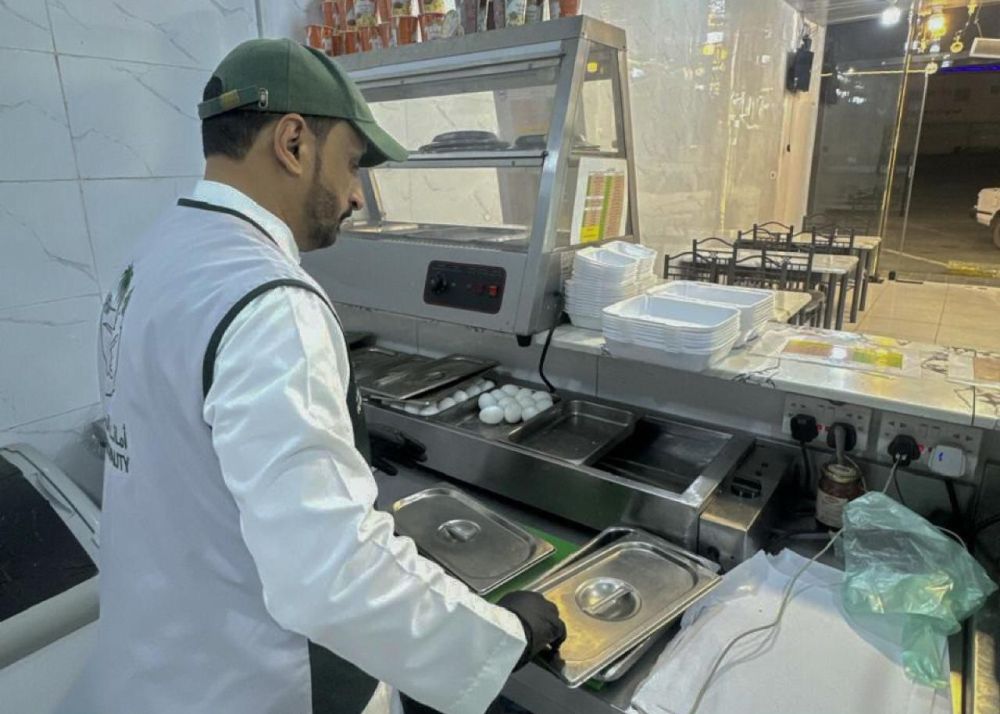 الطائف.. رفع مستوى الامتثال الصحي لـ 8 آلاف مرفق تجاري