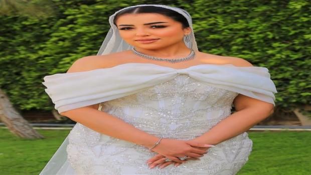 عاجل: صور.. الفنانة نهى صالح تحتفل بزفافها على رجل أعمال