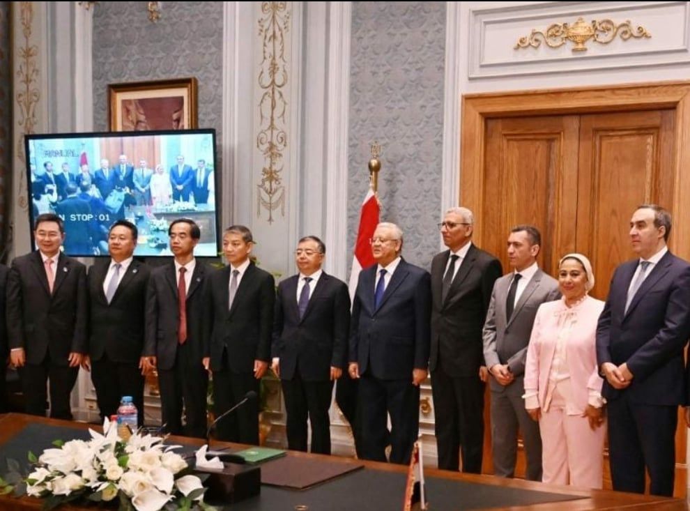 رئيس مجلس النواب يستقبل عضو المكتب السياسى للحزب الشيوعى الصينى