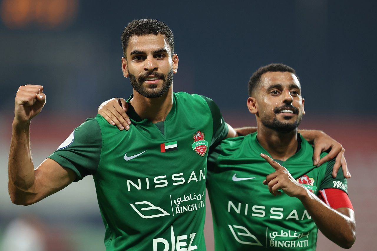 الامارات | شباب الأهلي ينجو من كمين الحصن بـ «شخصية البطل»