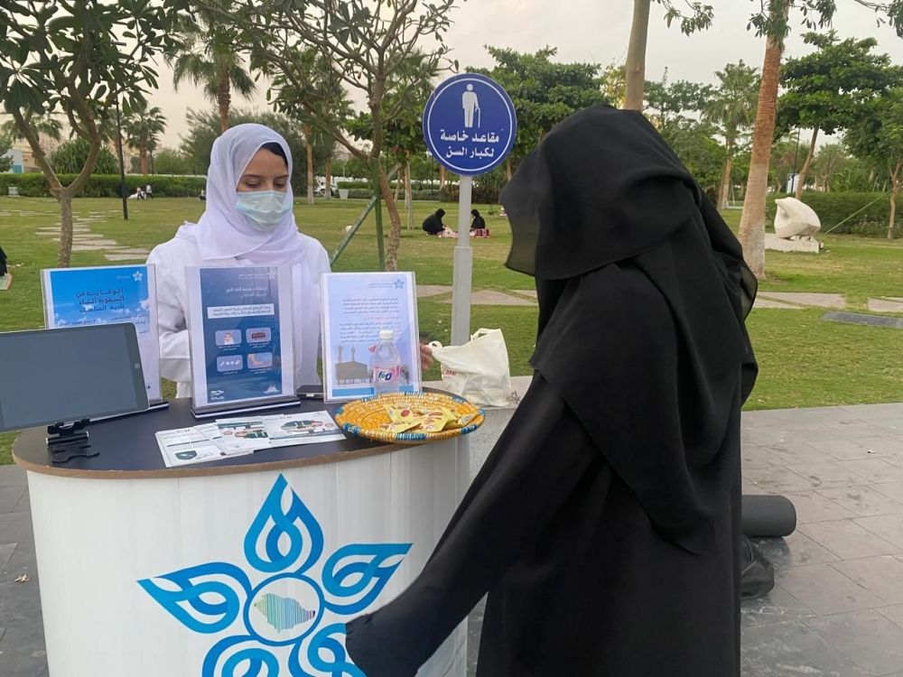 ”حُج بصحة“.. مستشفى الملك فهد بجدة يُكثّف التوعية الميدانية لحج آمن