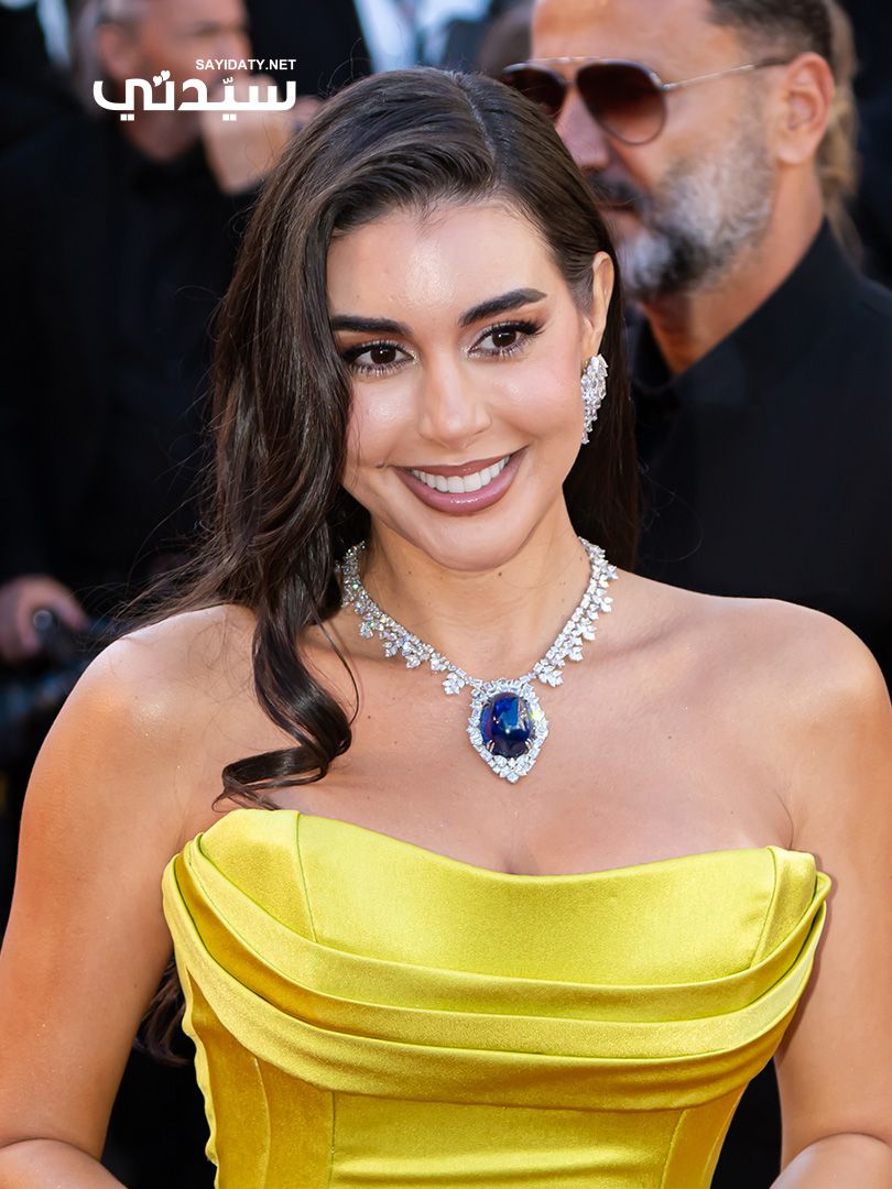 نجمات مهرجان كان 2025 بيومه الثامن: ملامح مصقولة بمكياج ساحر وتسريحة الكعكة تسيطر