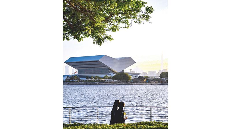 الامارات | صرح على ضفاف خور دبي