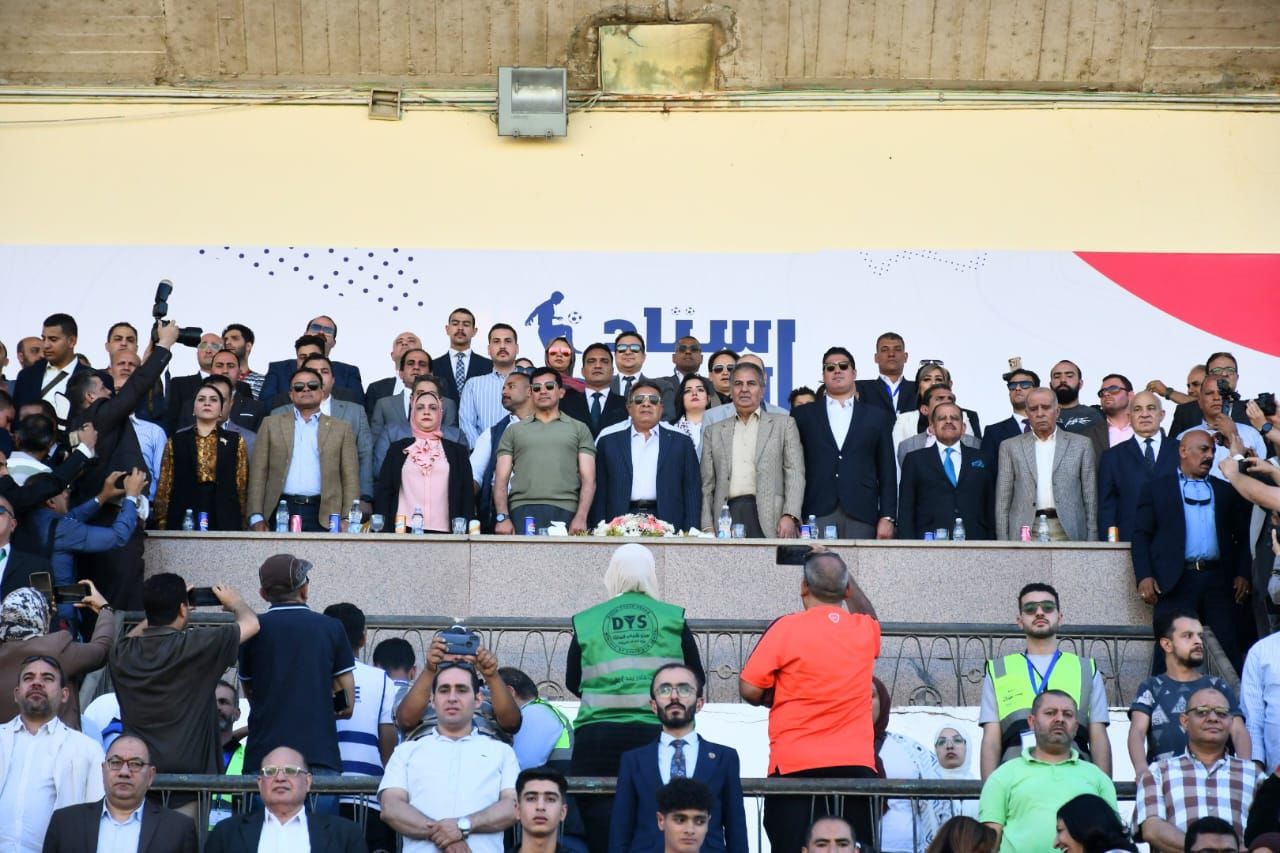 وزير الرياضة ومحافظ الدقهلية يفتتحان أول مرحلة فى تطوير استاد المنصورة