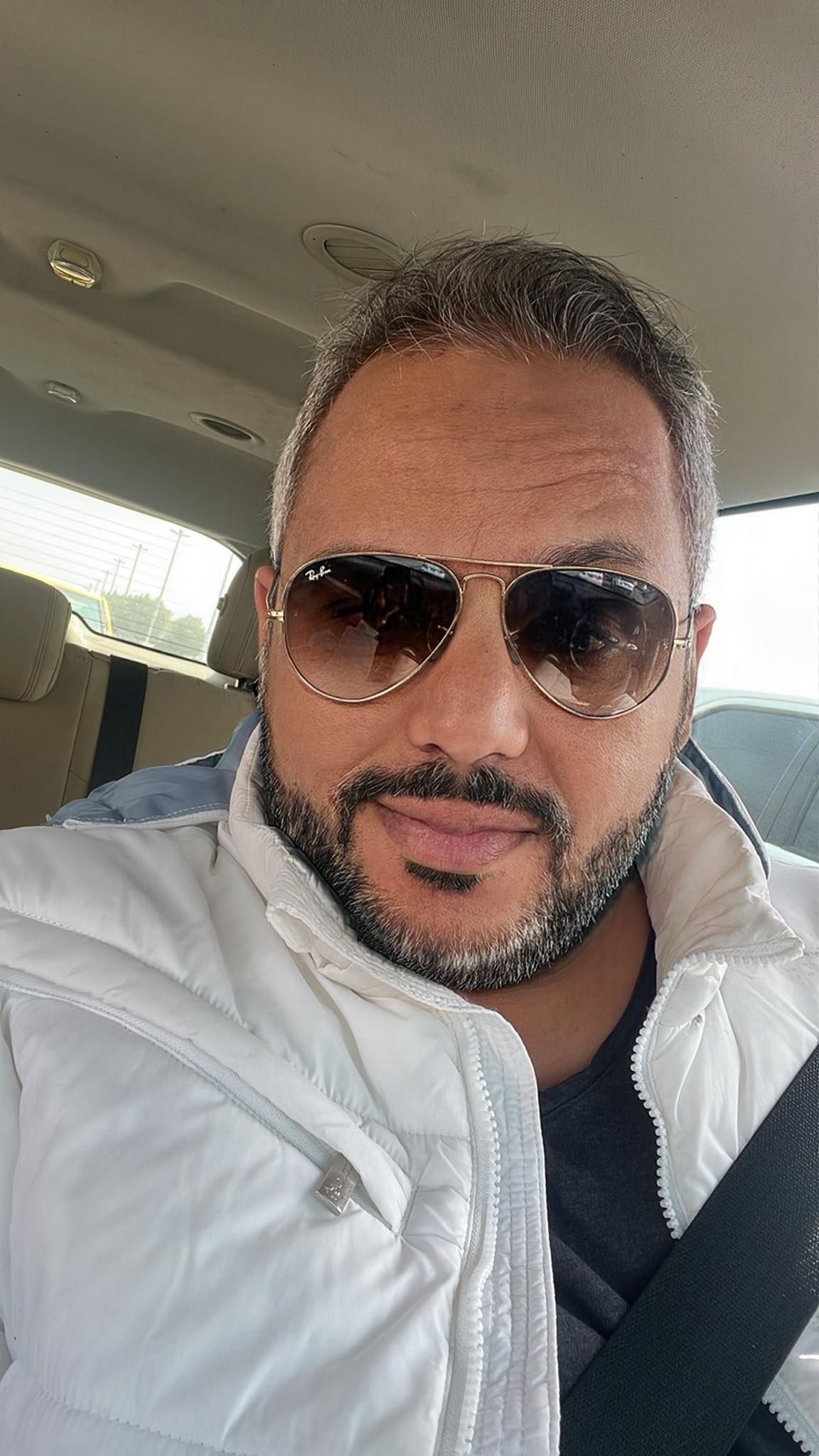 الناشط السعودي حمود وليد يكتب تدوينة مؤثرة: (أنا سعودي في الهوية و الوجدان و كذلك سوداني في المحبة والغرام في داخلي سوداني اتربى على الحنية)