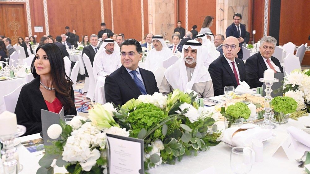 نهيان بن مبارك: حريصون على دعم رسالة الجامعات في المجتمعات العربية