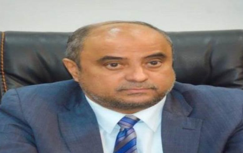 المال مقابل الصوت؟..بن بريك يوقف صرف مخصصات إعلاميين ومشاهير ويوجّه بفتح تحقيق فوري