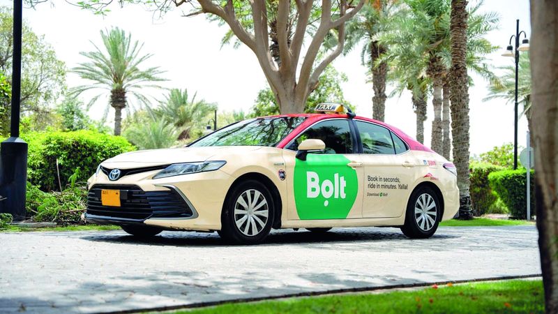 الامارات | «تاكسي دبي» تُدرج 6000 مركبة ضمن منصة «بولت» الذكية