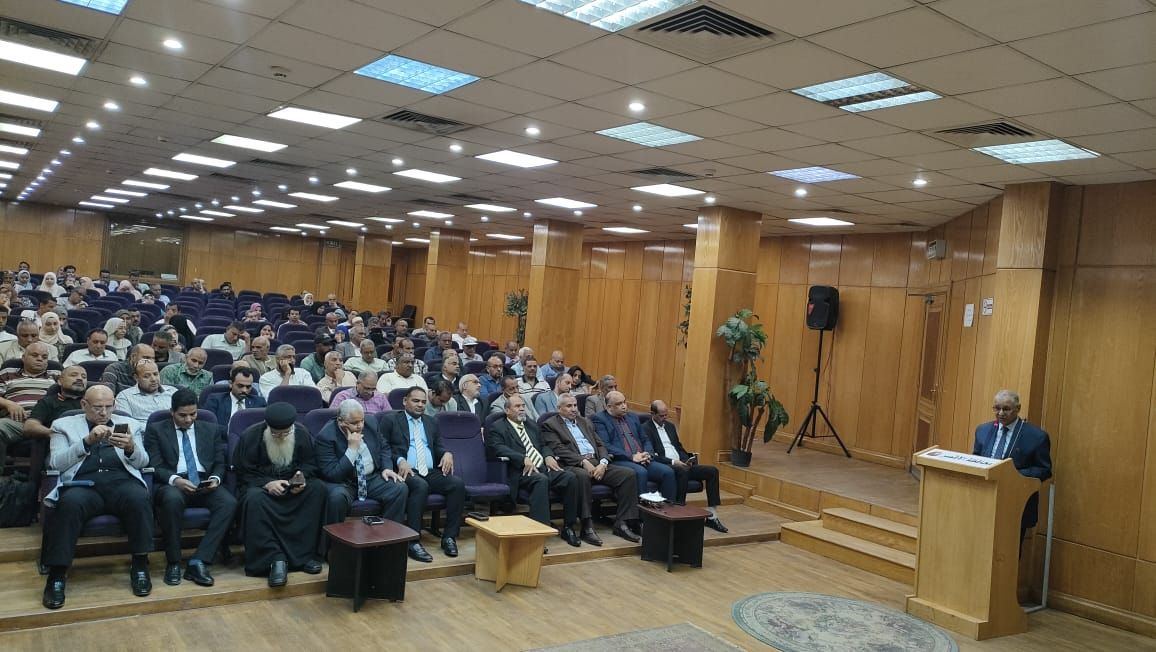 اقتصادية حقوق الإنسان تلتقى القيادات التنفيذية والمجتمعية بمحافظة الأقصر