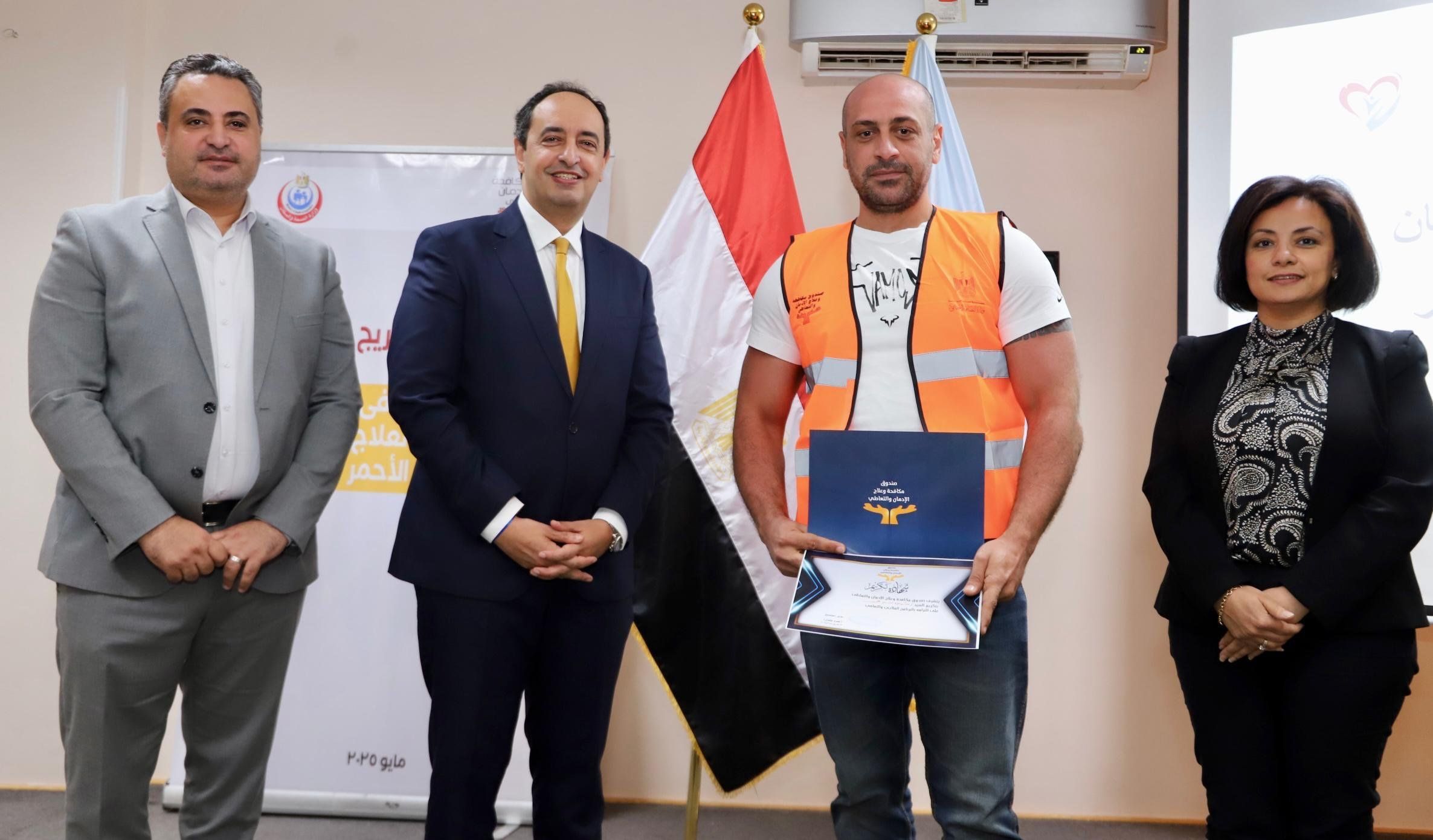 مدير صندوق مكافحة الإدمان يحتفى بتخريج 100 متعافى بالغردقة