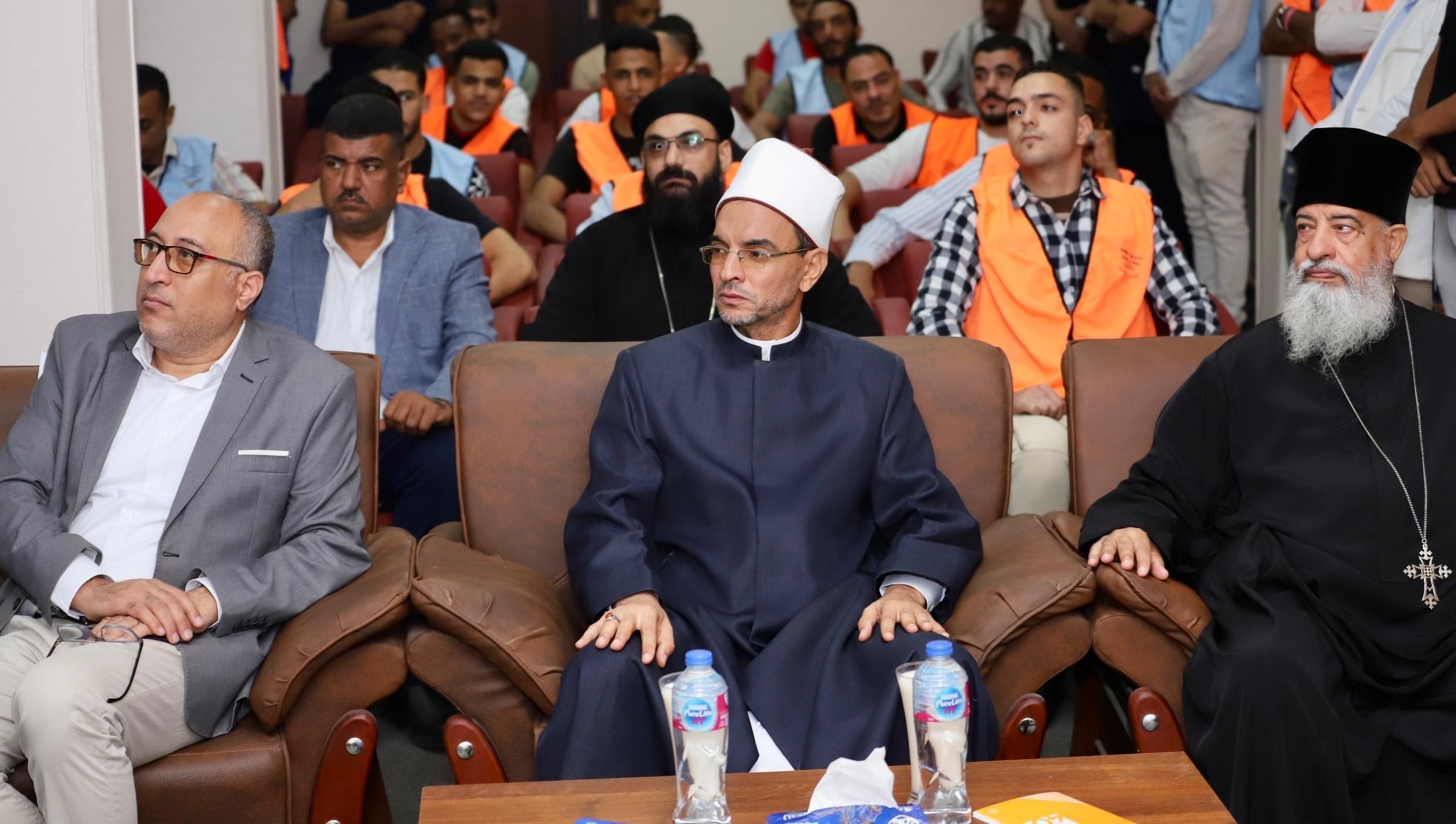 مدير صندوق مكافحة الإدمان يحتفى بتخريج 100 متعافى بالغردقة