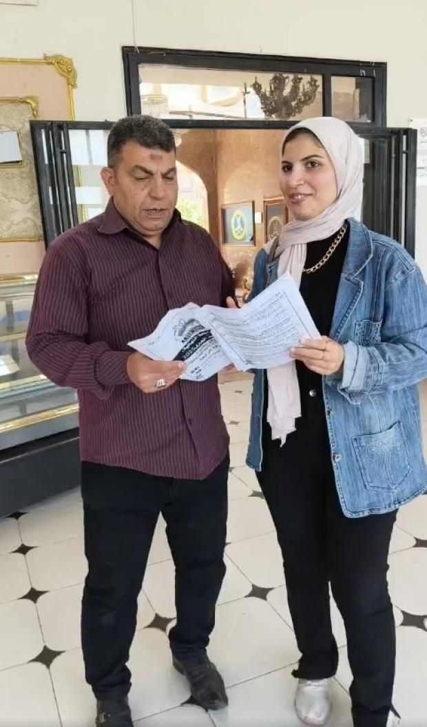 «التعليم مالوش سن».. أب وابنته يلتحقان بنفس الكلية رغم فارق العمر