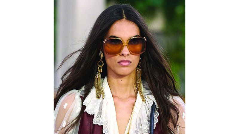 الامارات | الأقراط الضخمة لإطلالة صيفية تخطف الأنظار