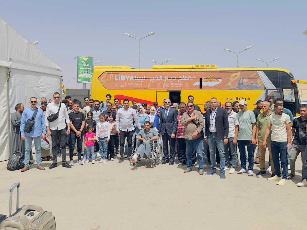 صور عودة 71 مصريا من ليبيا تنفيذا لتوجيهات الرئيس عبد الفتاح السيسي
