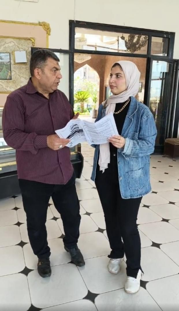 عاجل .. «التعليم مالوش سن».. أب وابنته يلتحقان بنفس الكلية رغم فارق العمر