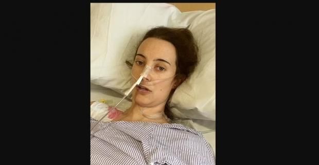 سيدة إنجليزية تستأصل 13 عضوا من جسدها بسبب سرطان نادر.. ما أعراضه؟