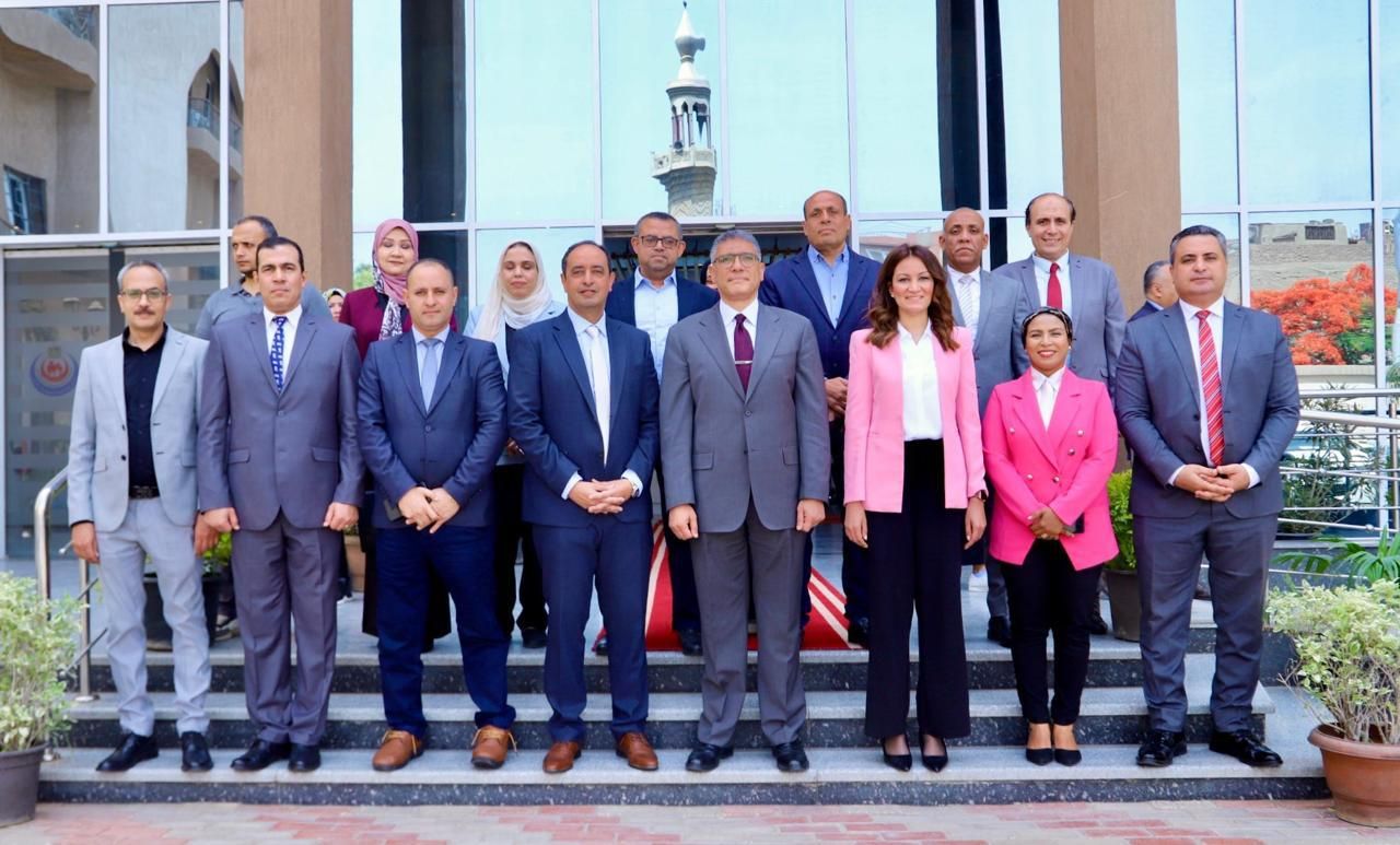 محافظ الجيزة ومدير صندوق مكافحة الإدمان يزوران مركز إمبابة لعلاج مرضى الإدمان
